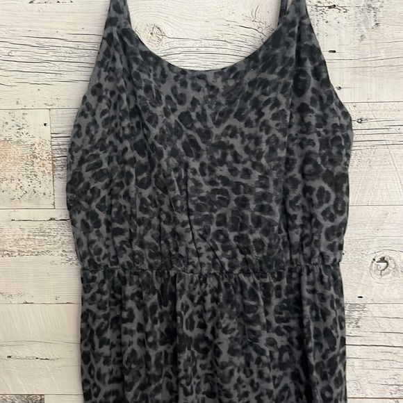 Old Navy women’s dress. Size medium - Picture 5 of 5